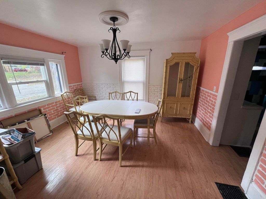 Photo of 1516 Plymouth Street, Jackson, MI 49203 (MLS # 25056189)