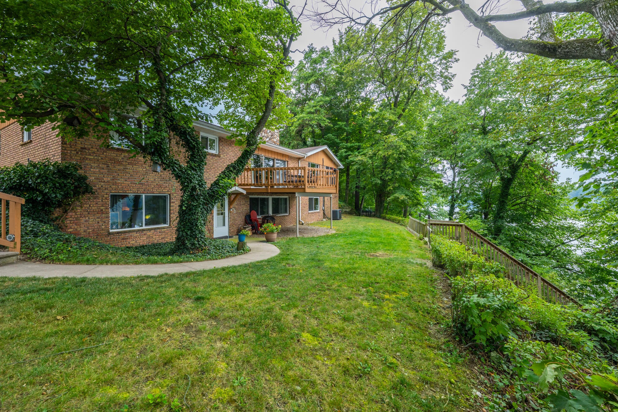 10476 Range Line Road