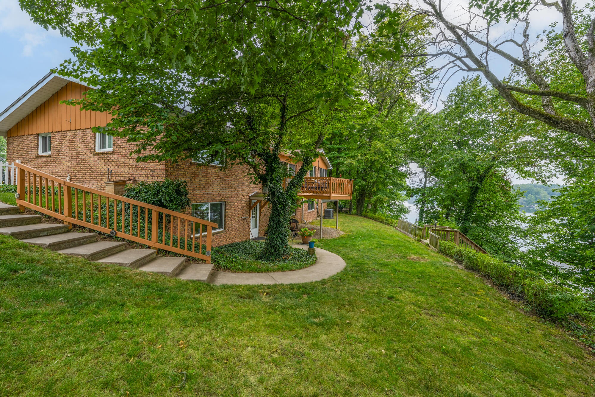 10476 Range Line Road