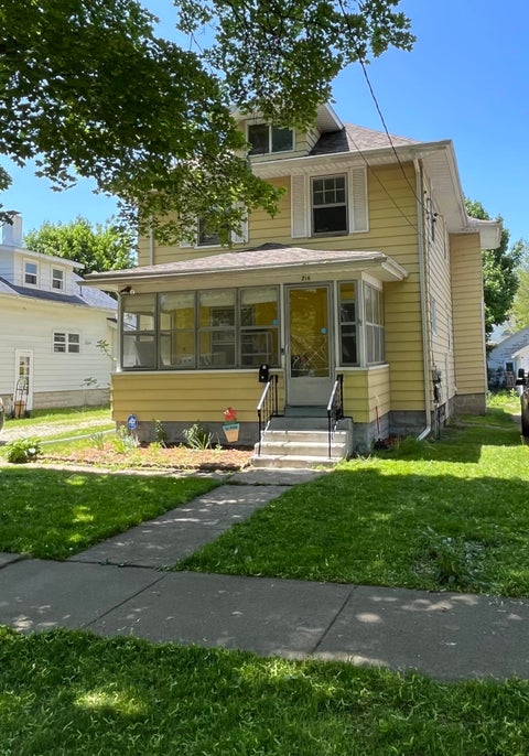 Photo for 216 N Bowen Street