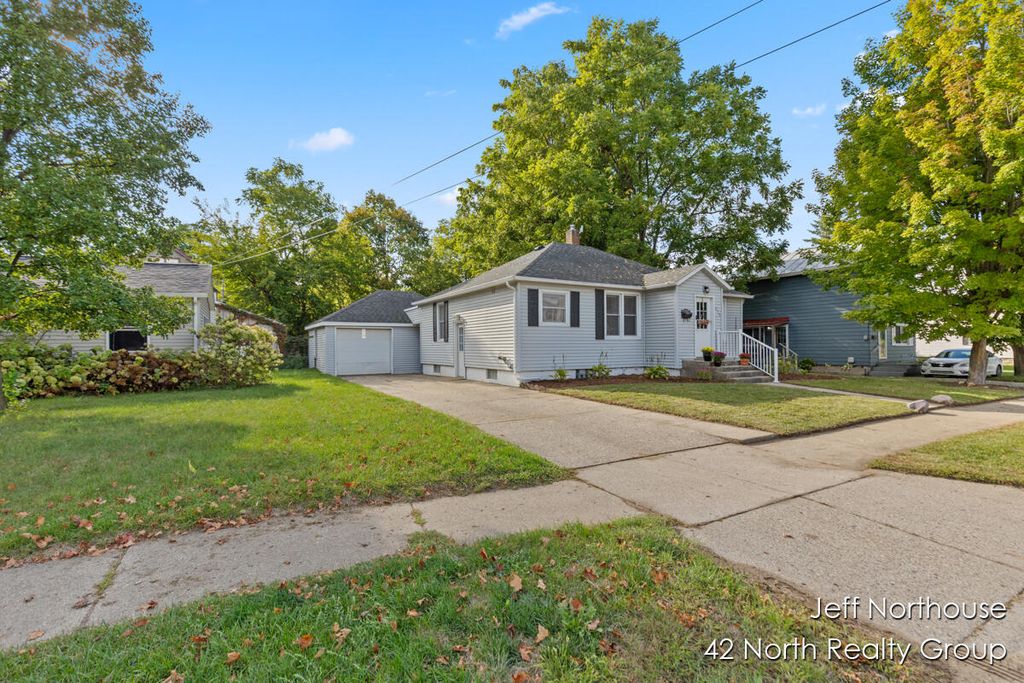 Photo of 510 N Hudson Street SE, Lowell, MI 49331 (MLS # 25049499)