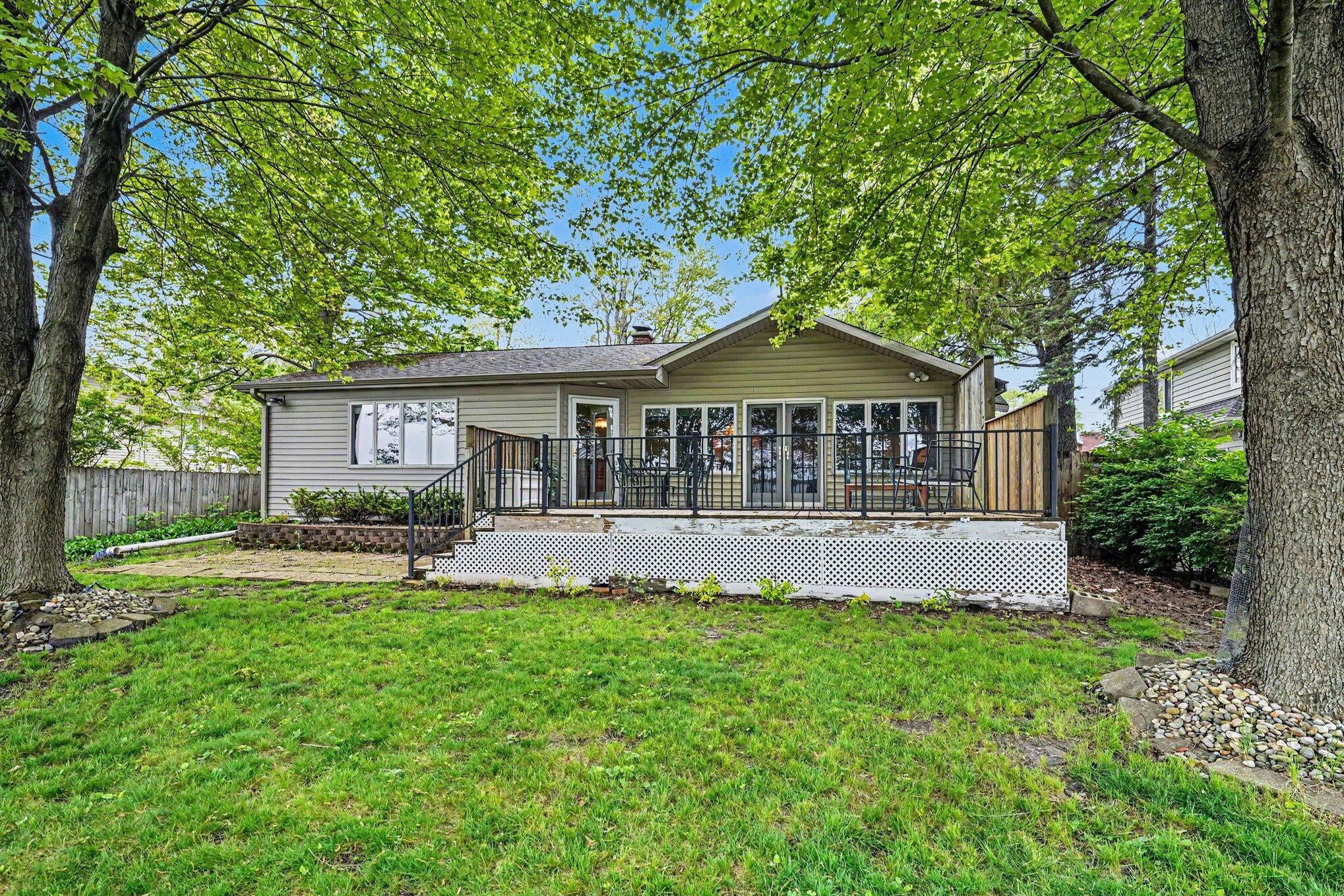 Photo 1 of 26 — 9525 Woodlawn, Portage, MI 49002