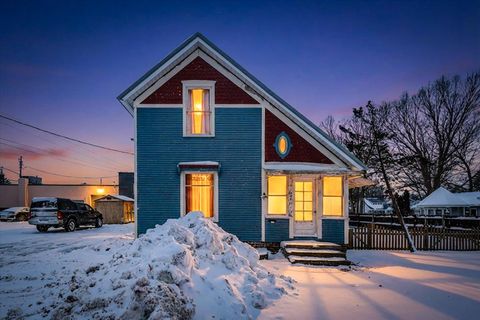 1008 Oak Street Niles MI 49120