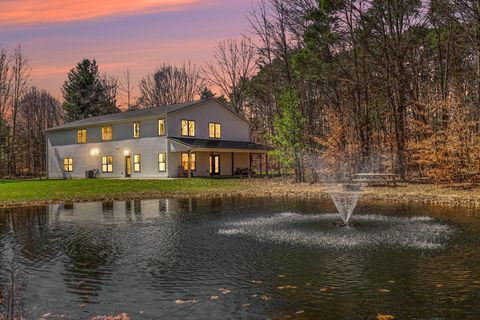 Photo of 4662 Cloverville Road, Fruitport, MI 49415 (MLS # 26017537)