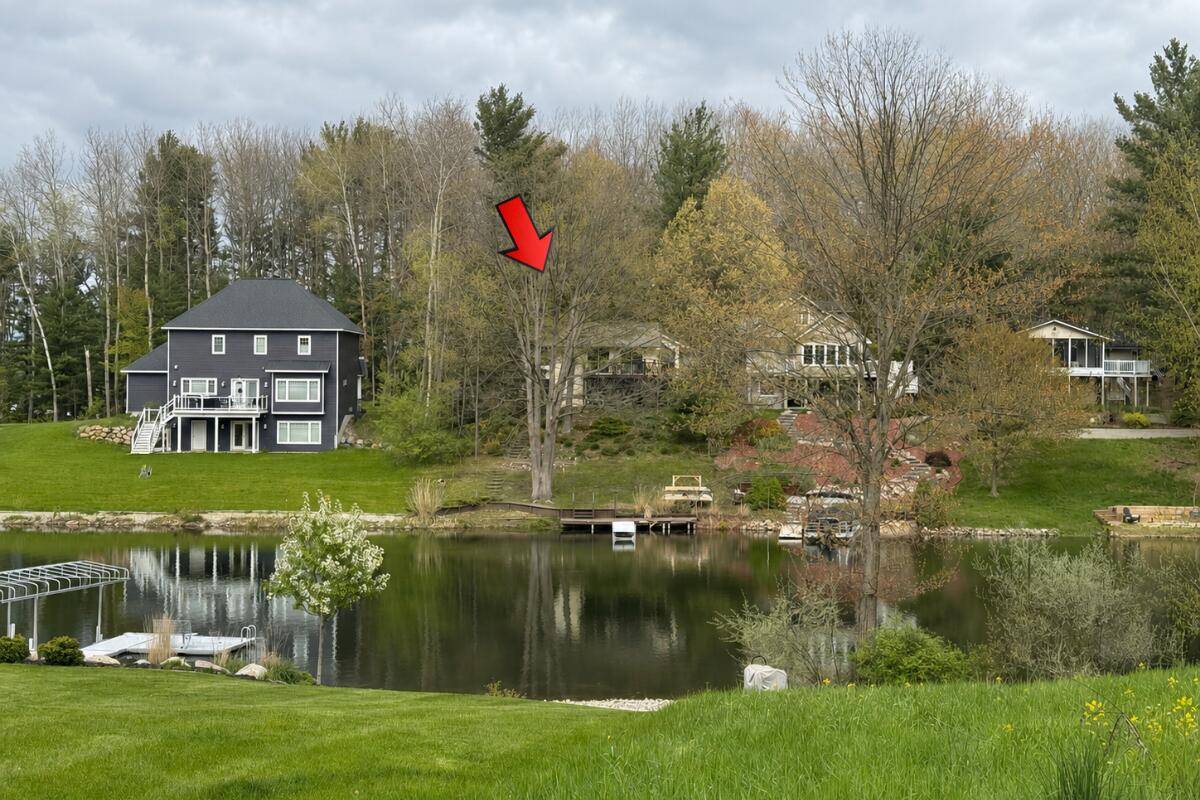 7993 Island Court