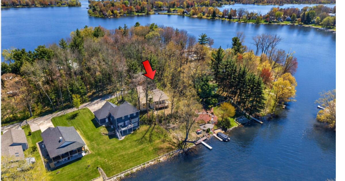 7993 Island Court