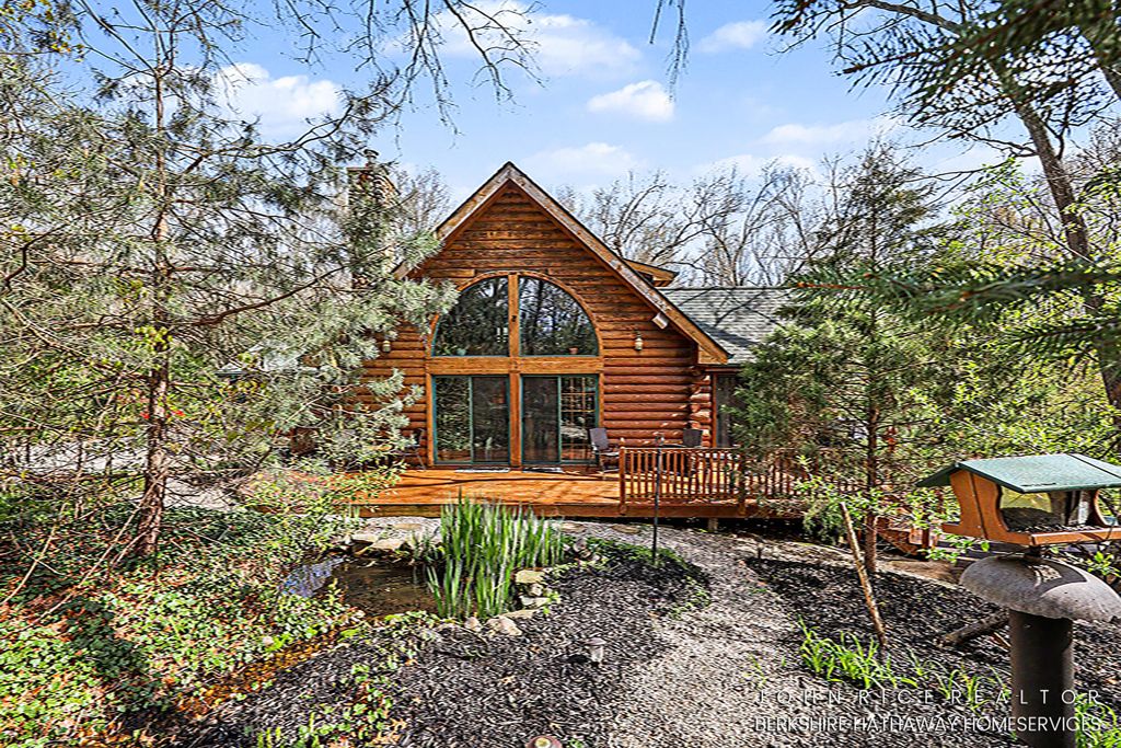 Photo of 10690 Bennett Street SE, Lowell, MI 49331 (MLS # 26019392)