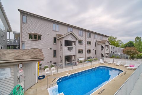 Photo of 317 5th Avenue #8, Manistee, MI 49660 (MLS # 25029012)