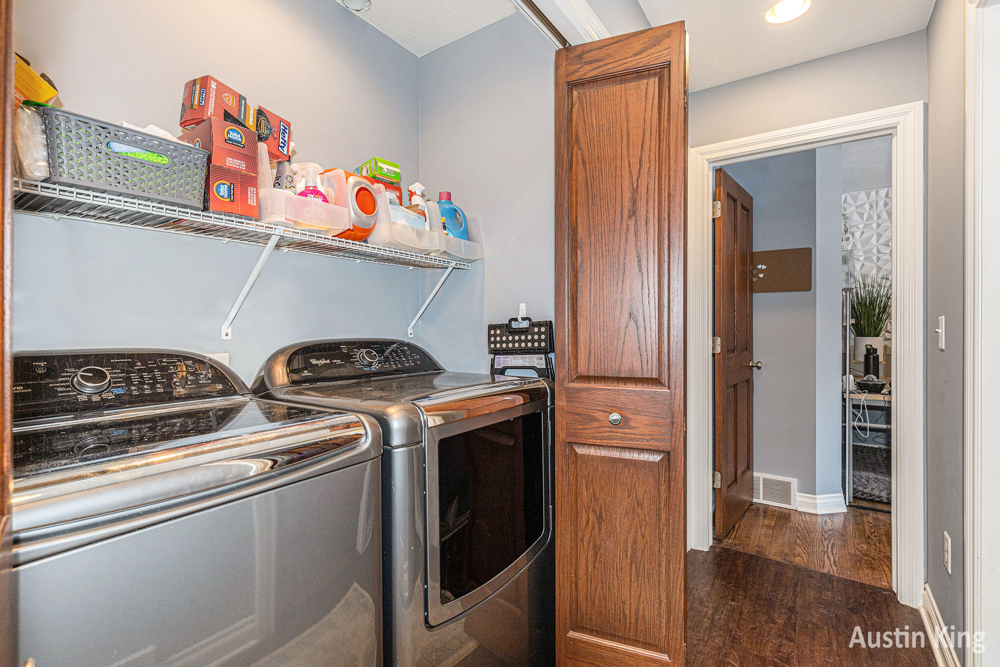 Belmont, Michigan 49306, United States, 4 Bedrooms Bedrooms, ,3 BathroomsBathrooms,Residential,Pending,1760