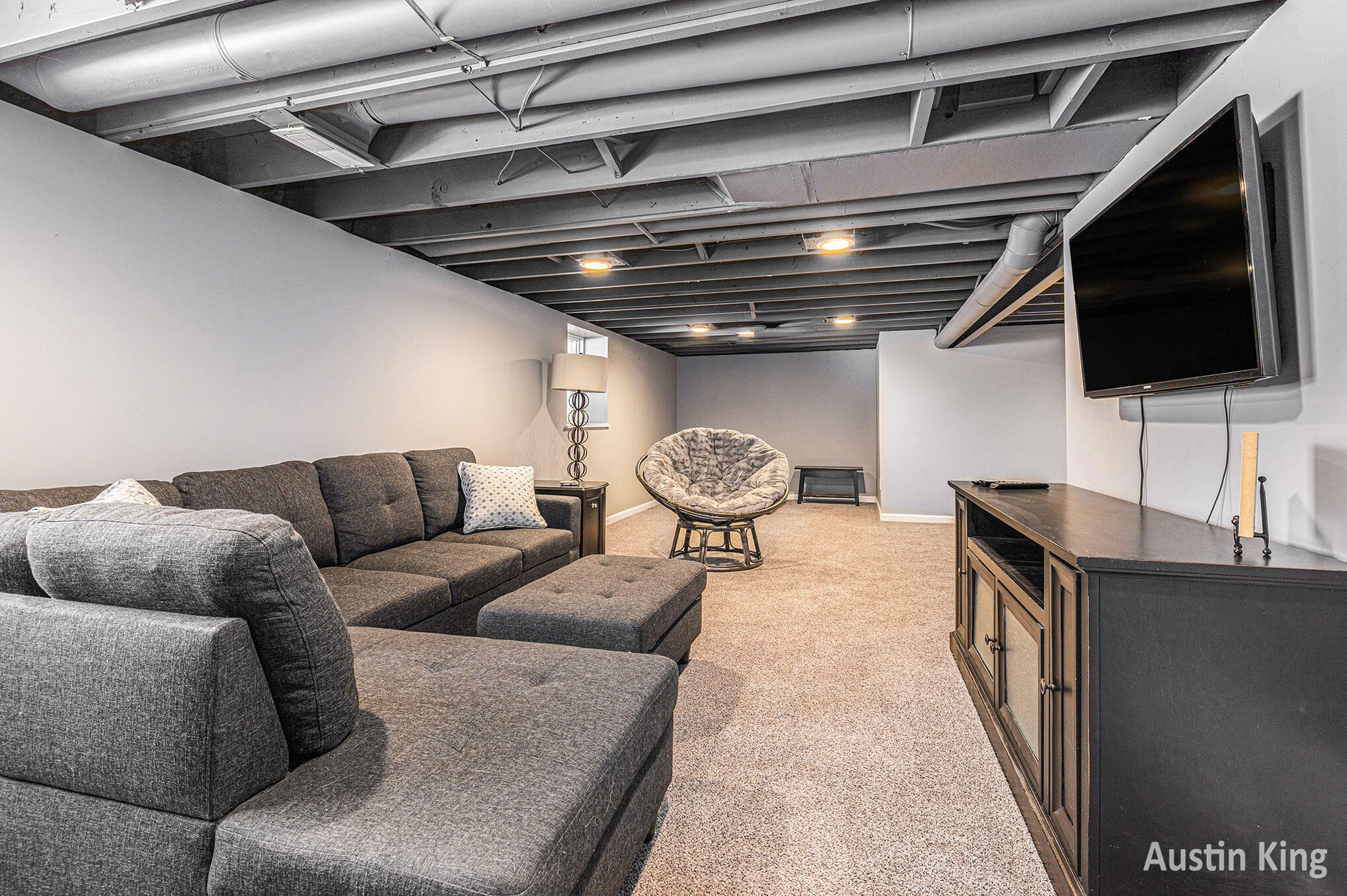 Belmont, Michigan 49306, United States, 4 Bedrooms Bedrooms, ,3 BathroomsBathrooms,Residential,Pending,1760