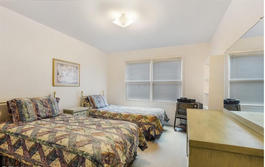 24267 Weathervane Court