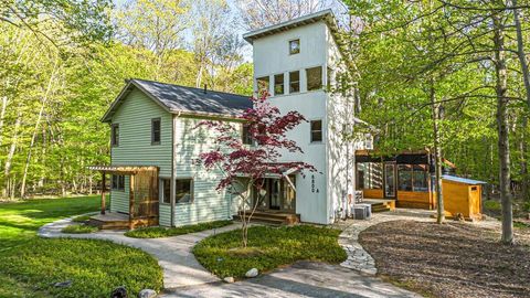 6800 Harbert Road Harbert MI 49115