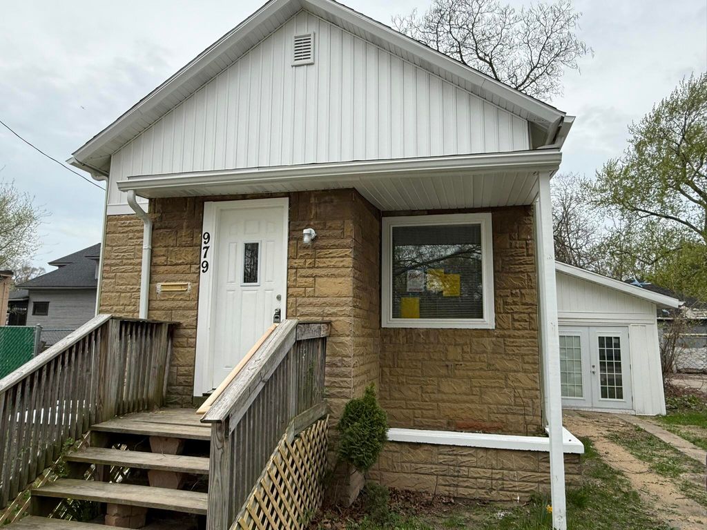Photo of 979 Scott Street, Muskegon, MI 49442 (MLS # 26018730)