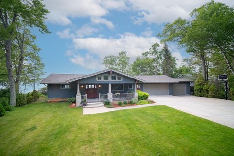 3524 Lakeshore Road Manistee MI 49660