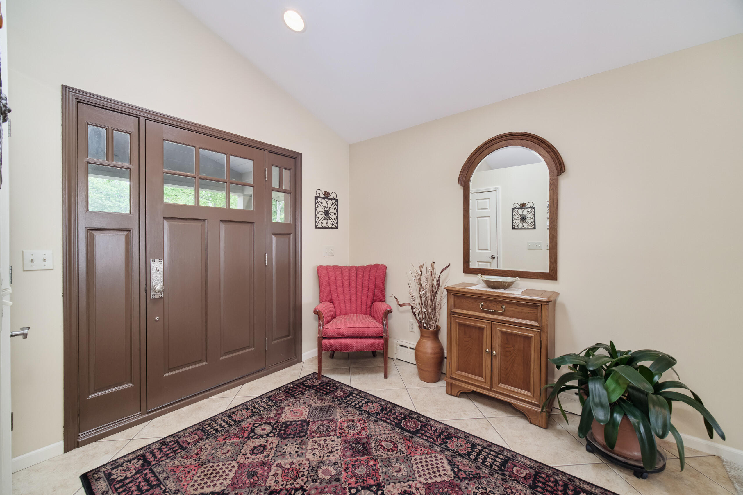 3524 Lakeshore Road