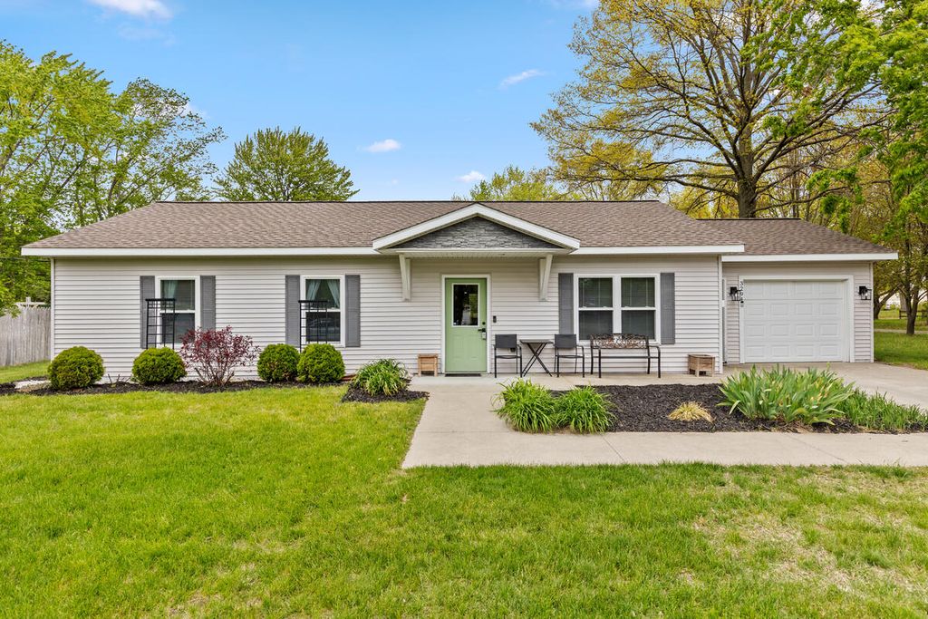 Photo of 3294 Butternut Drive, Holland, MI 49424 (MLS # 26022456)