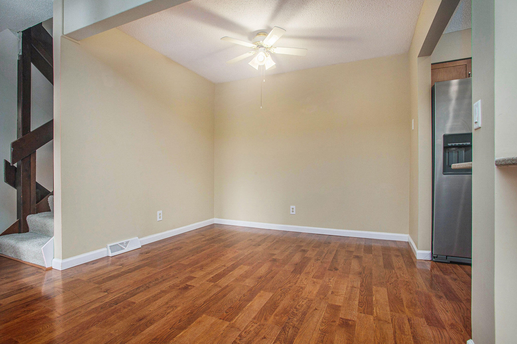 Portage, Michigan 49024, United States, 2 Bedrooms Bedrooms, ,2 BathroomsBathrooms,Residential,Active,196960