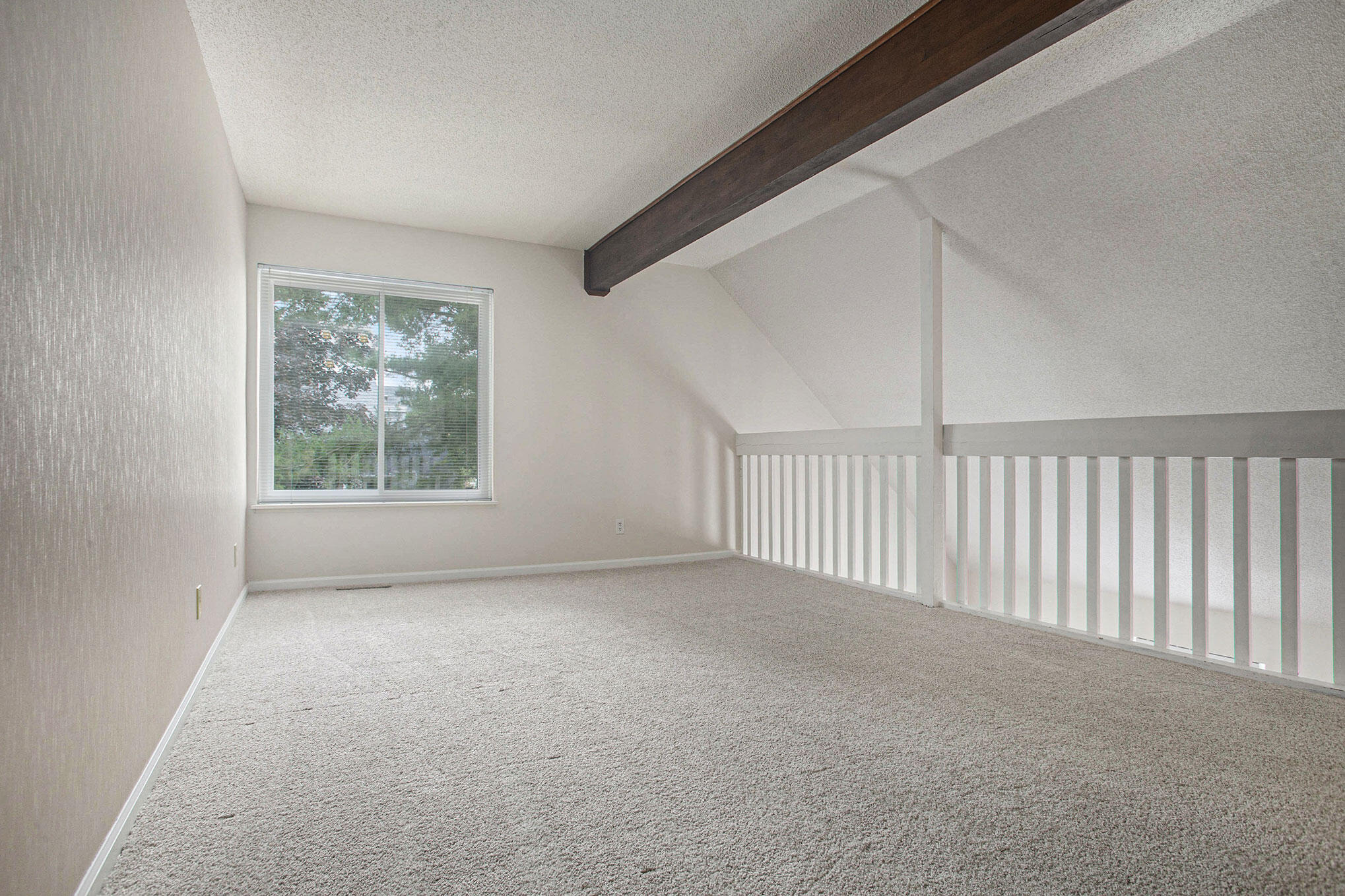 Portage, Michigan 49024, United States, 2 Bedrooms Bedrooms, ,2 BathroomsBathrooms,Residential,Active,196960