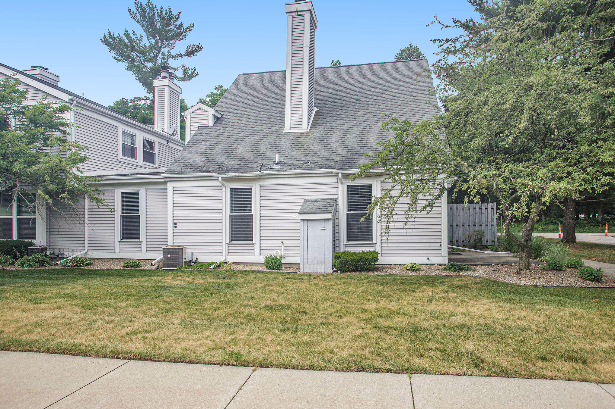 Portage, Michigan 49024, United States, 2 Bedrooms Bedrooms, ,2 BathroomsBathrooms,Residential,Active,196960