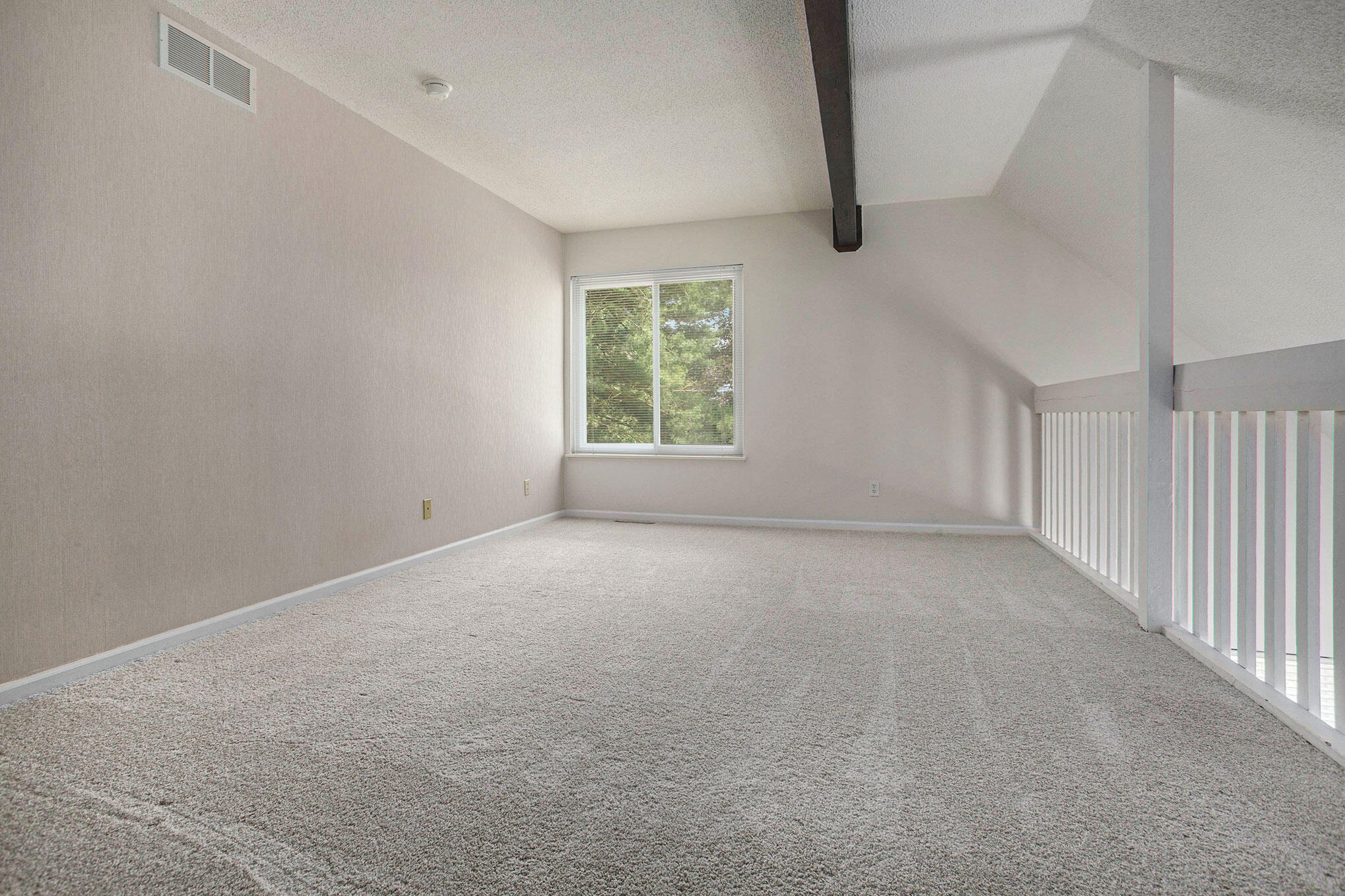 Portage, Michigan 49024, United States, 2 Bedrooms Bedrooms, ,2 BathroomsBathrooms,Residential,Active,196960