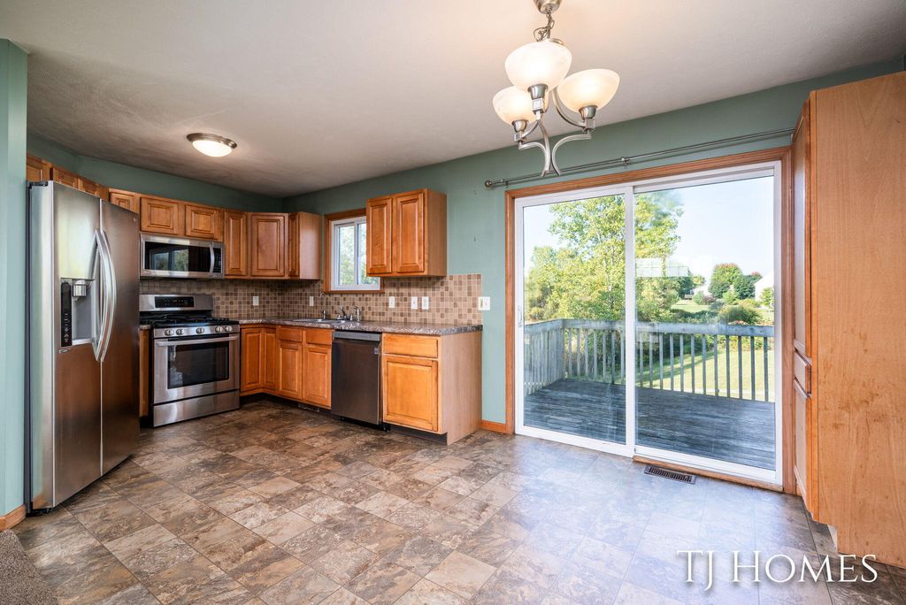 Photo of 10525 Edgerton Avenue NE, Rockford, MI 49341 (MLS # 25048889)