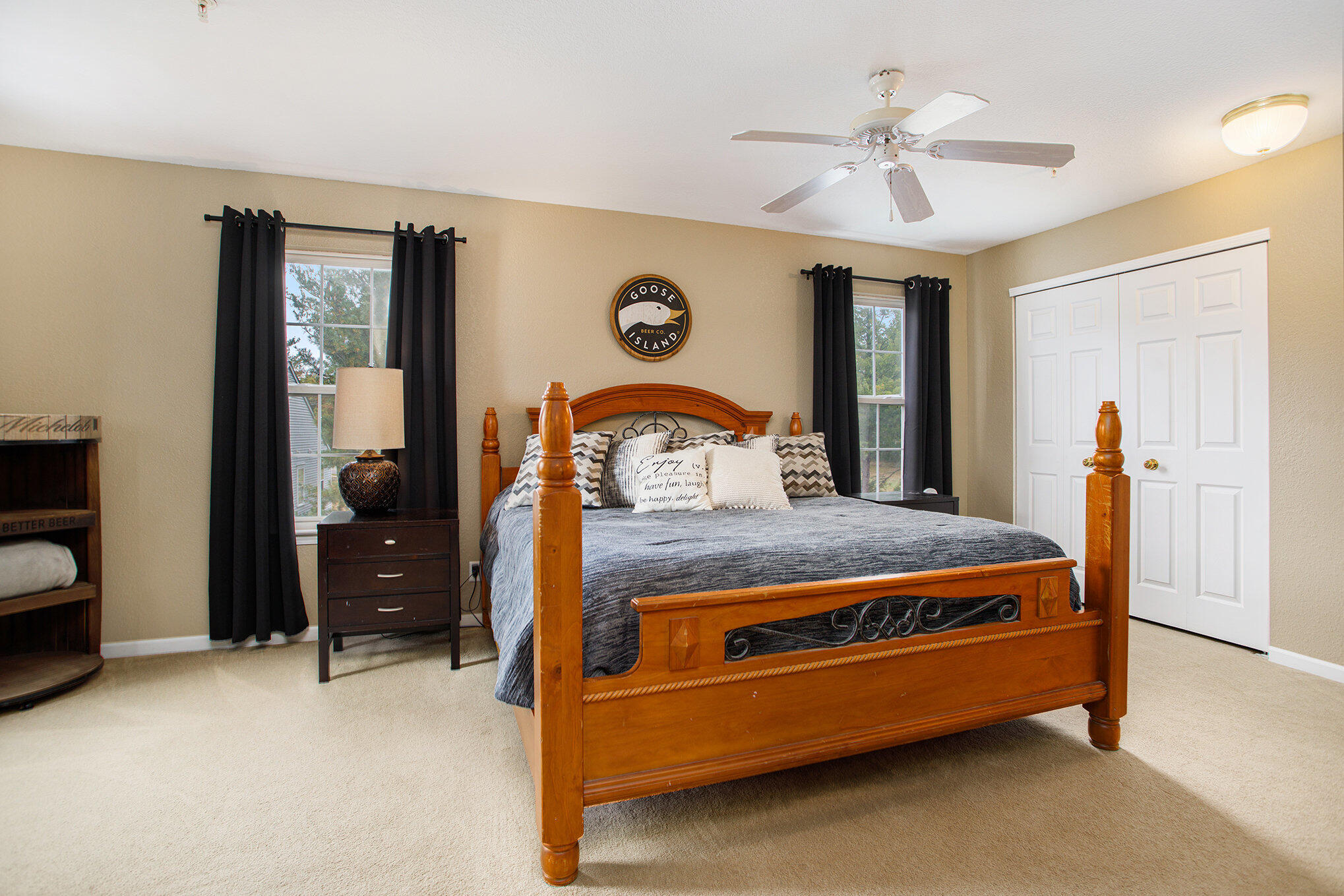 Marshall, Michigan 49068, United States, 2 Bedrooms Bedrooms, ,2 BathroomsBathrooms,Residential,Pending,38810