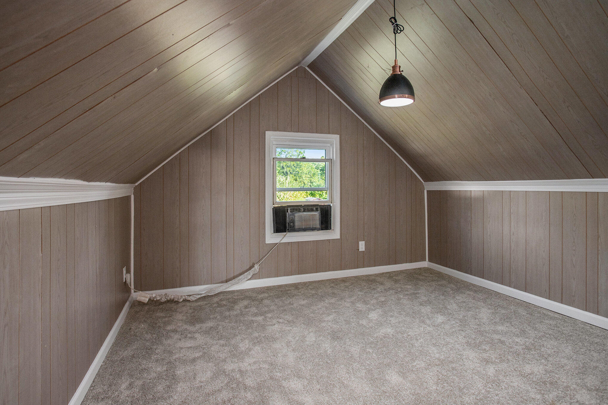 Portage, Michigan 49002, United States, 2 Bedrooms Bedrooms, ,1 BathroomBathrooms,Residential,Active,225778