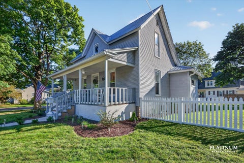 Photo for 404 S Division Avenue
