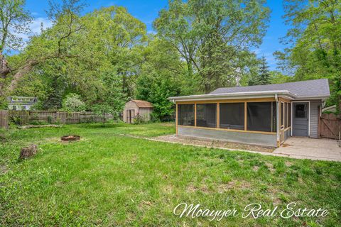 Single Family Residence in Holland MI 52 Division Avenue 20.jpg