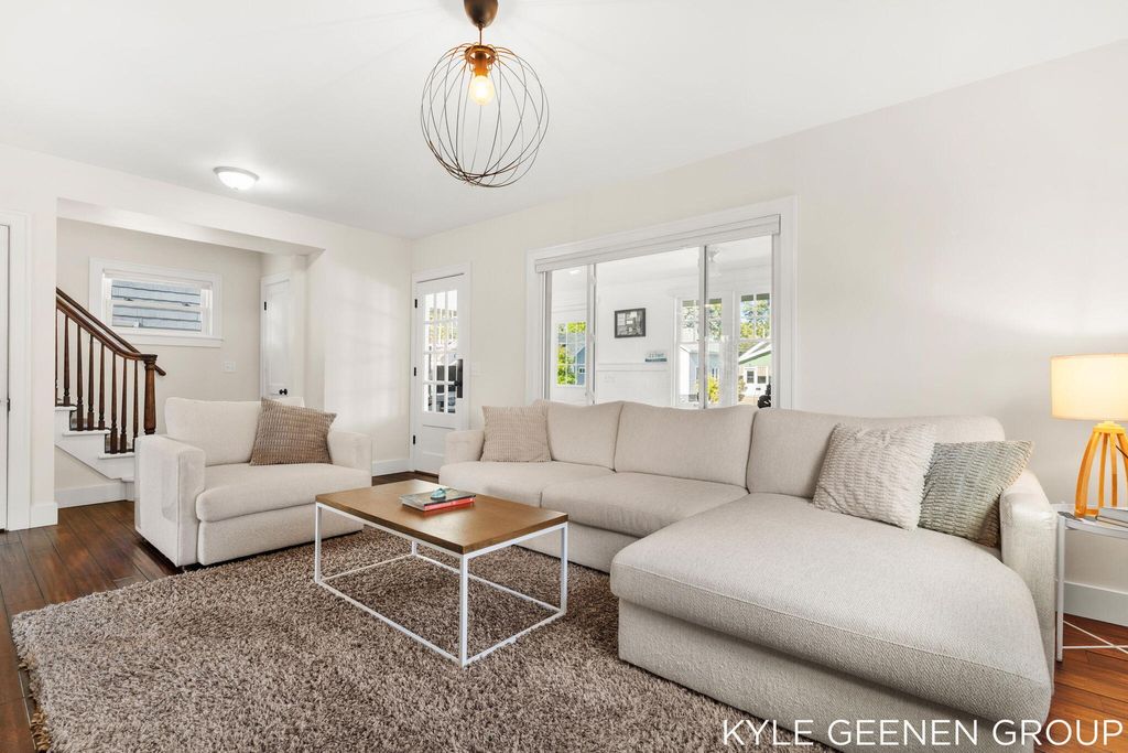 Photo of 114 W 20th Street, Holland, MI 49423 (MLS # 25056326)