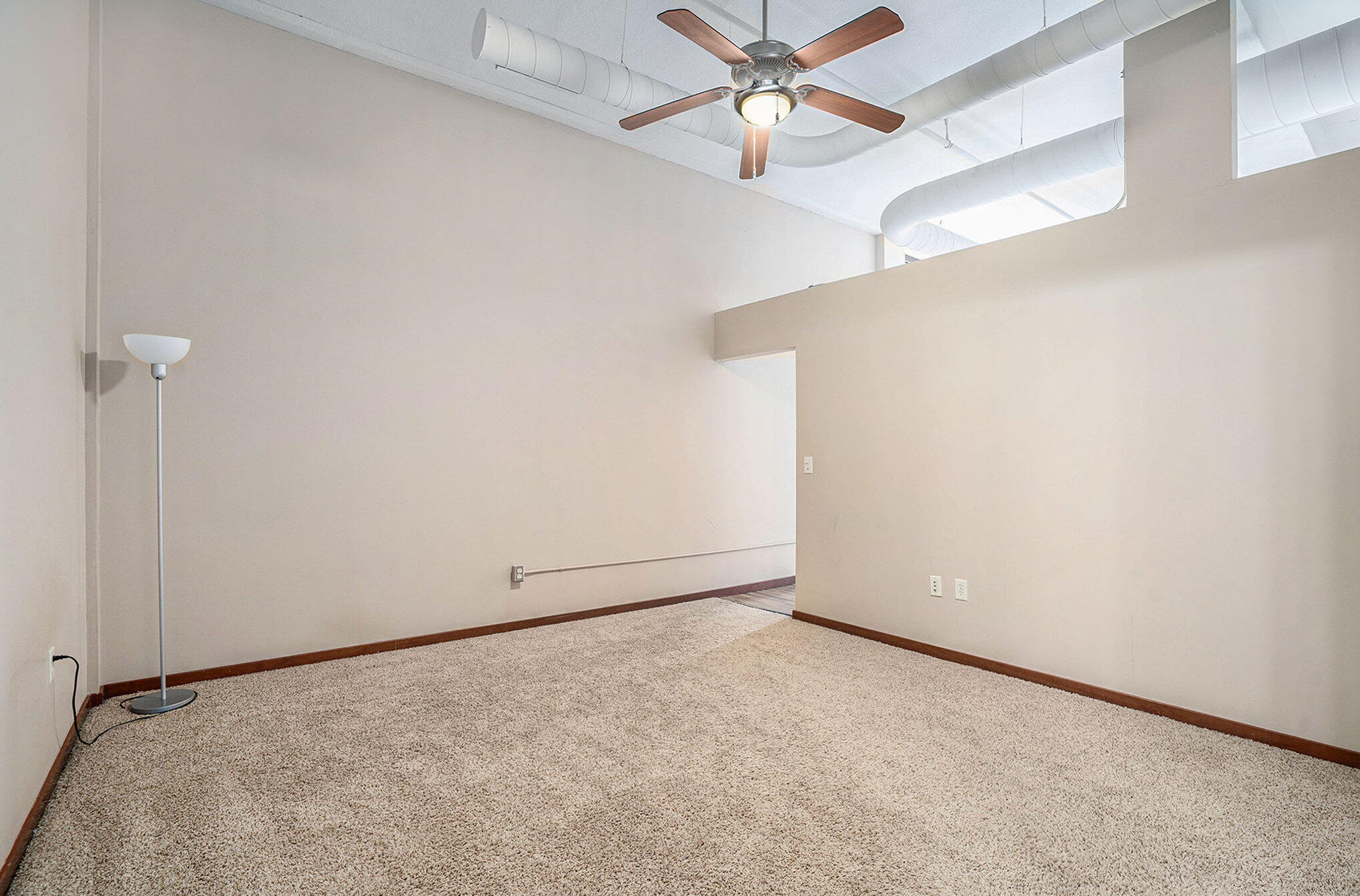 Kalamazoo, Michigan 49007, United States, 2 Bedrooms Bedrooms, ,2 BathroomsBathrooms,Residential,Active,3943