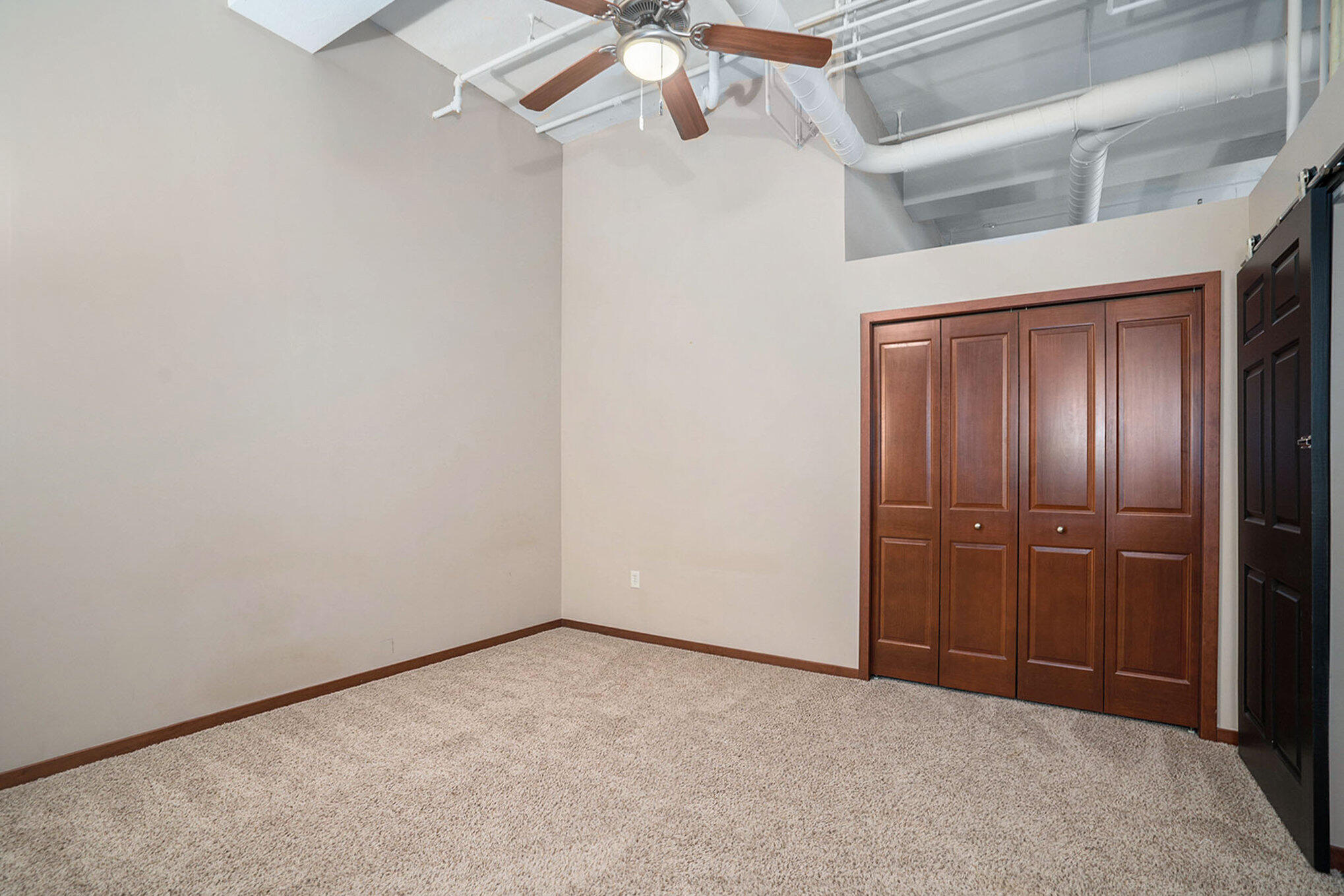 Kalamazoo, Michigan 49007, United States, 2 Bedrooms Bedrooms, ,2 BathroomsBathrooms,Residential,Active,3943