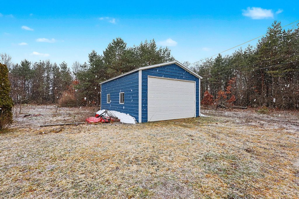 Photo of 14252 128th Avenue, Grand Haven, MI 49417 (MLS # 26001274)