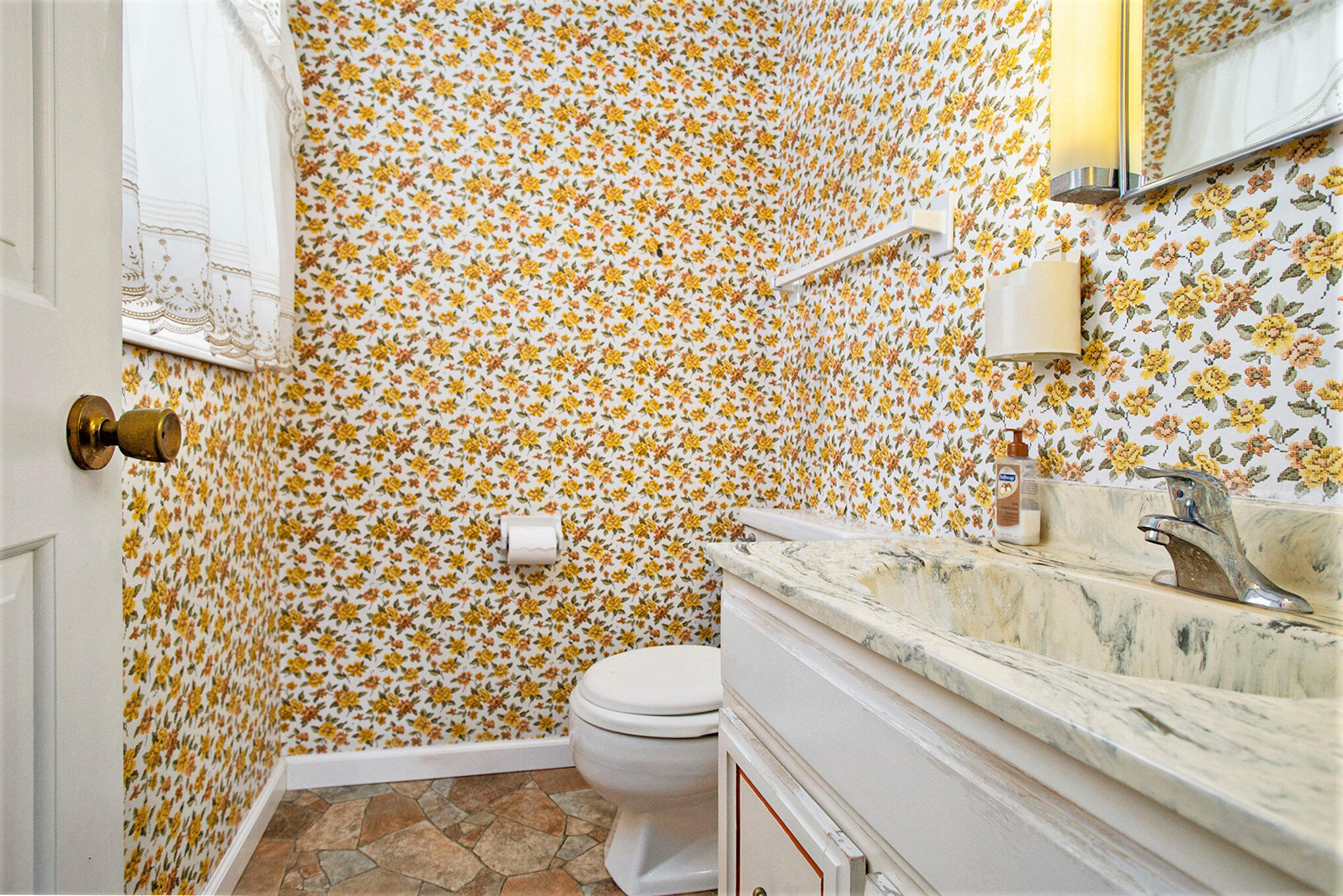 Battle Creek, Michigan 49014, United States, 3 Bedrooms Bedrooms, ,2 BathroomsBathrooms,Residential,Pending,11610