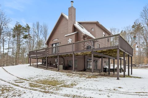 17160 8 Mile Road Stanwood MI 49346
