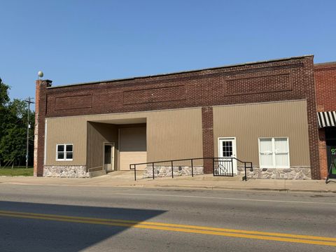 Photo of 126 S Main Street, Reading, MI 49274 (MLS # 25028031)