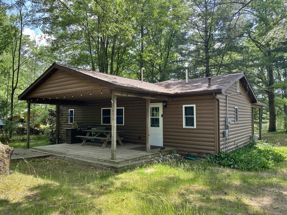 9810 E School Section Lake Drive