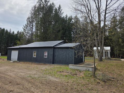 MLS: 25016719