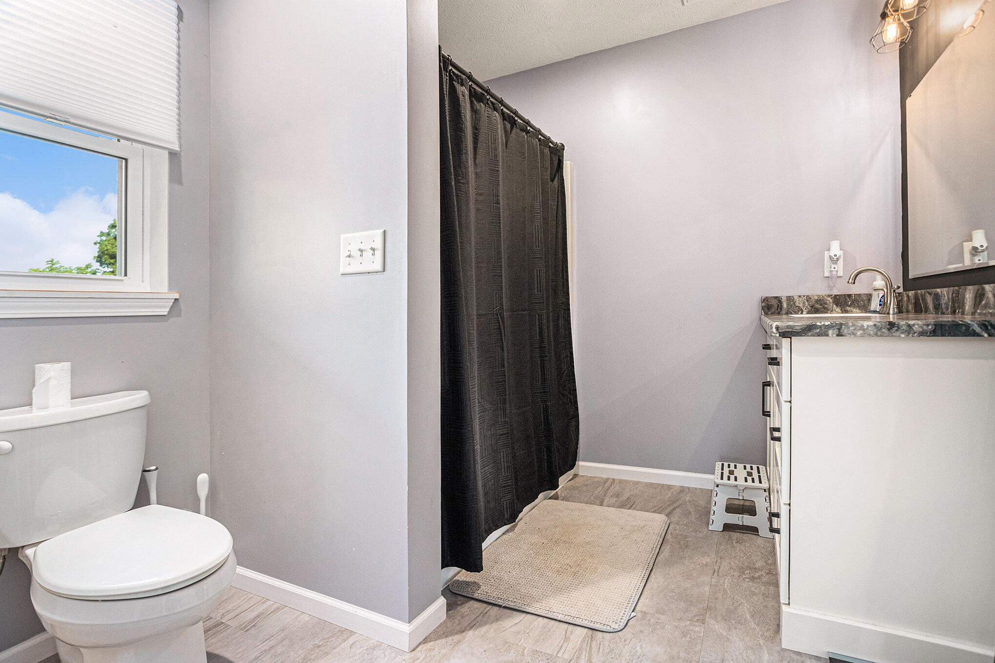 Sturgis, Michigan 49091, United States, 3 Bedrooms Bedrooms, ,2 BathroomsBathrooms,Residential,Active,200582