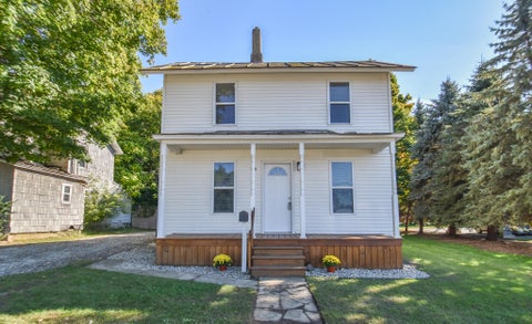 Photo for 105 W Chicago Street