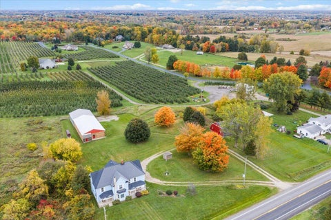 Photo for 2549 10 Mile Road NW