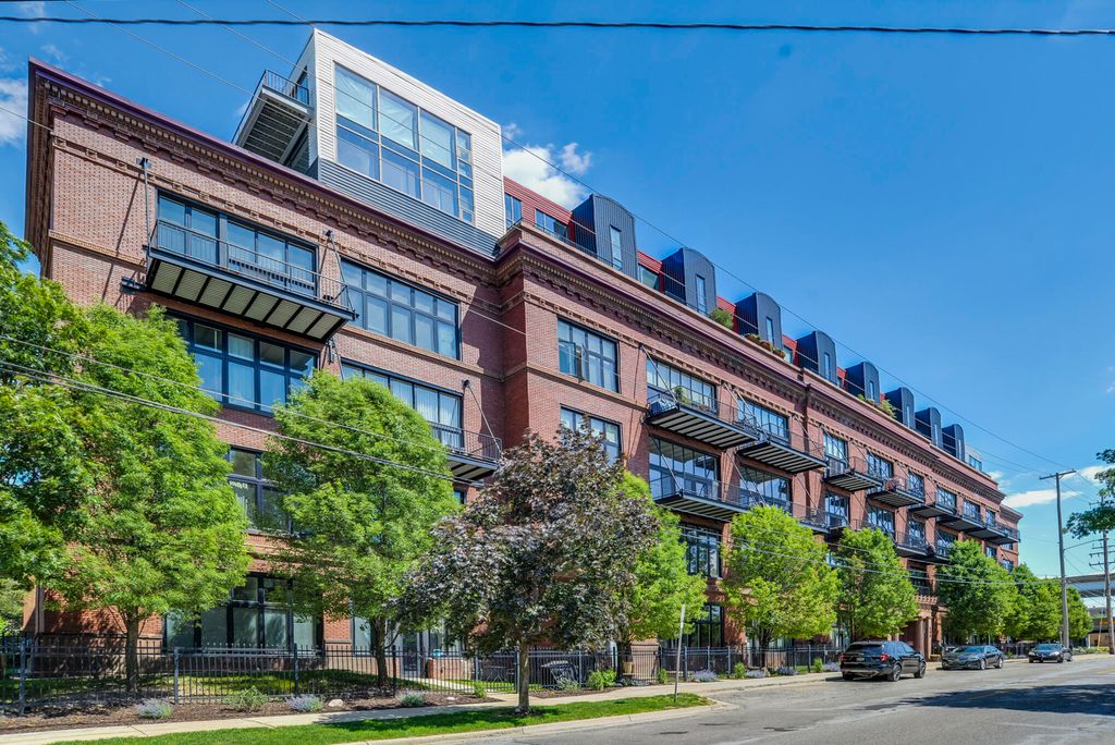 Photo of 600 Broadway Avenue NW #234, Grand Rapids, MI 49504 (MLS # 25056346)