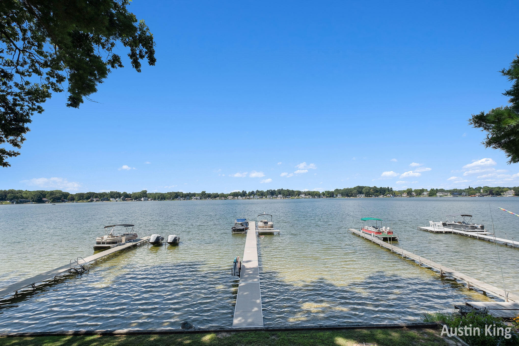 Rockford, Michigan 49341, United States, 4 Bedrooms Bedrooms, ,1 BathroomBathrooms,Residential,Active,199942