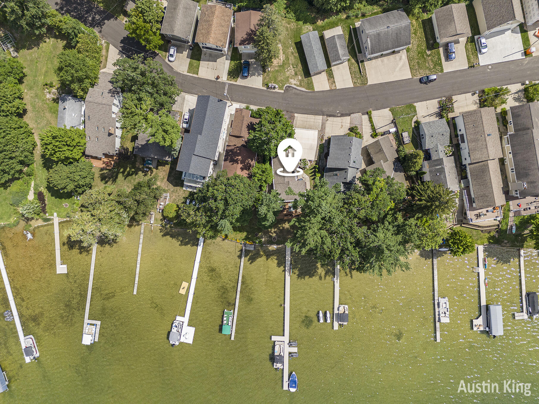 Rockford, Michigan 49341, United States, 4 Bedrooms Bedrooms, ,1 BathroomBathrooms,Residential,Active,199942