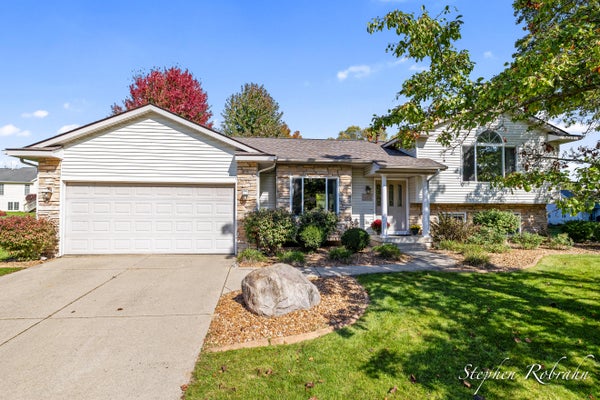 6645 JOUSMA CT SE, CALEDONIA, MI 49316 - Image 9e5e6558513a66212bc976ed9aa4ca4d/2737370167