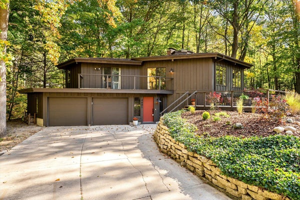 4681 COTTONWOOD DR, HOLLAND, MI 49423 - Image 9e83e8242d2bad271e189607aa4e9f19/341636862