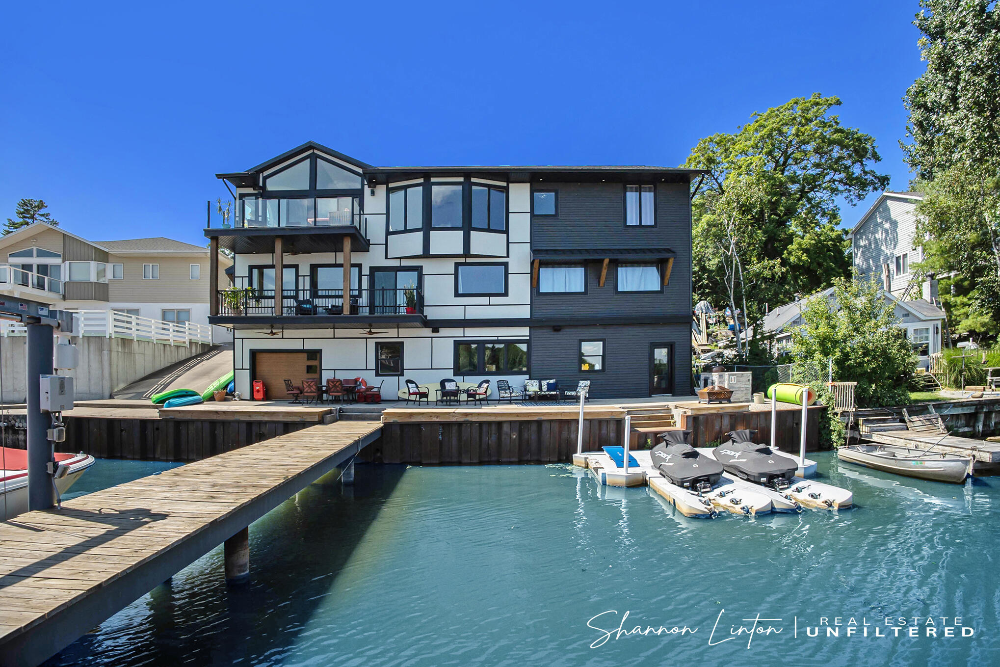 204 Lake Street