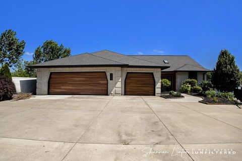 204 Lake Street Fruitport MI 49415