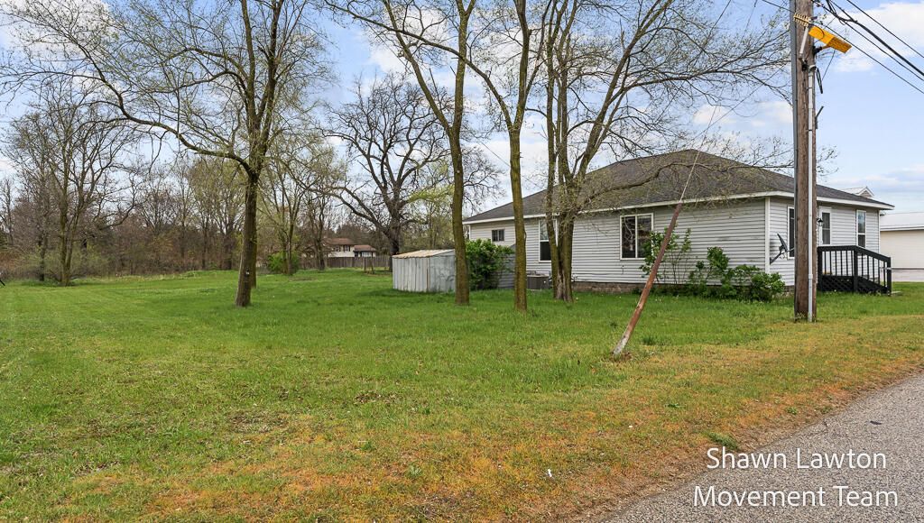 Photo of 5470 E Apple Avenue, Muskegon, MI 49442 (MLS # 26018602)