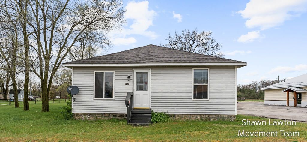 Photo of 5470 E Apple Avenue, Muskegon, MI 49442 (MLS # 26018602)